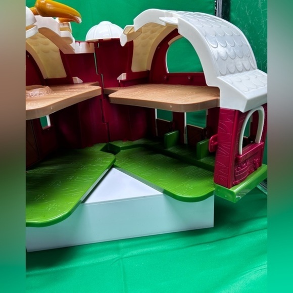 Big Red Barn - Animal Farm Playset for Toddlers 3 Years Up Dark Red By Battat - Picture 14 of 16